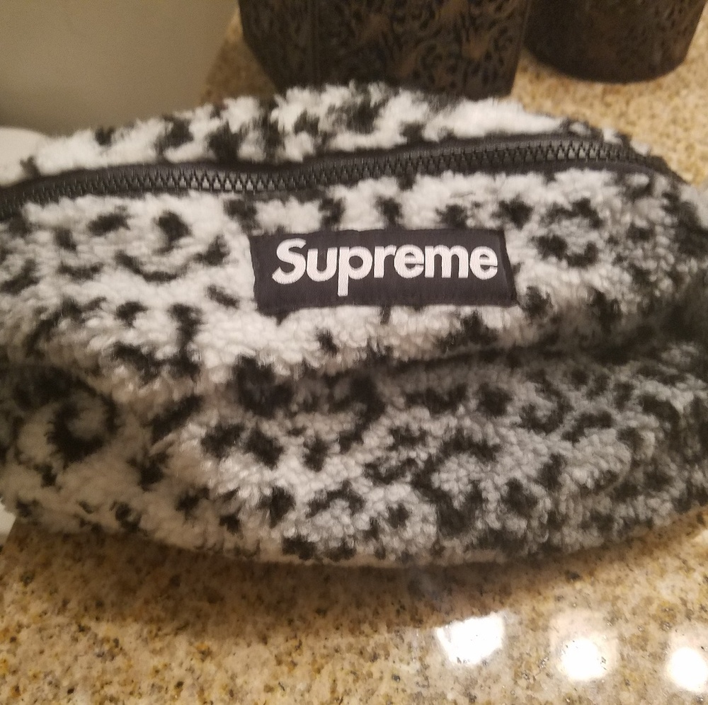 Supreme fanny pack